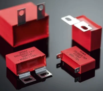 Why are quality snubber capacitors essential in power circuits?